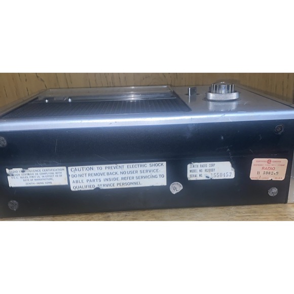 Vintage ZENITH ROYAL 1000 SIX BAND SOLID STATE RADIO AM FM VHF Works Transistor - Picture 10 of 14